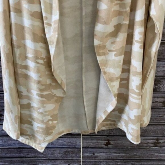 NWT Lucky Brand Women's‎ Camo Print Open-Front Cardigan Sweatshirt Size S - Picture 4 of 12